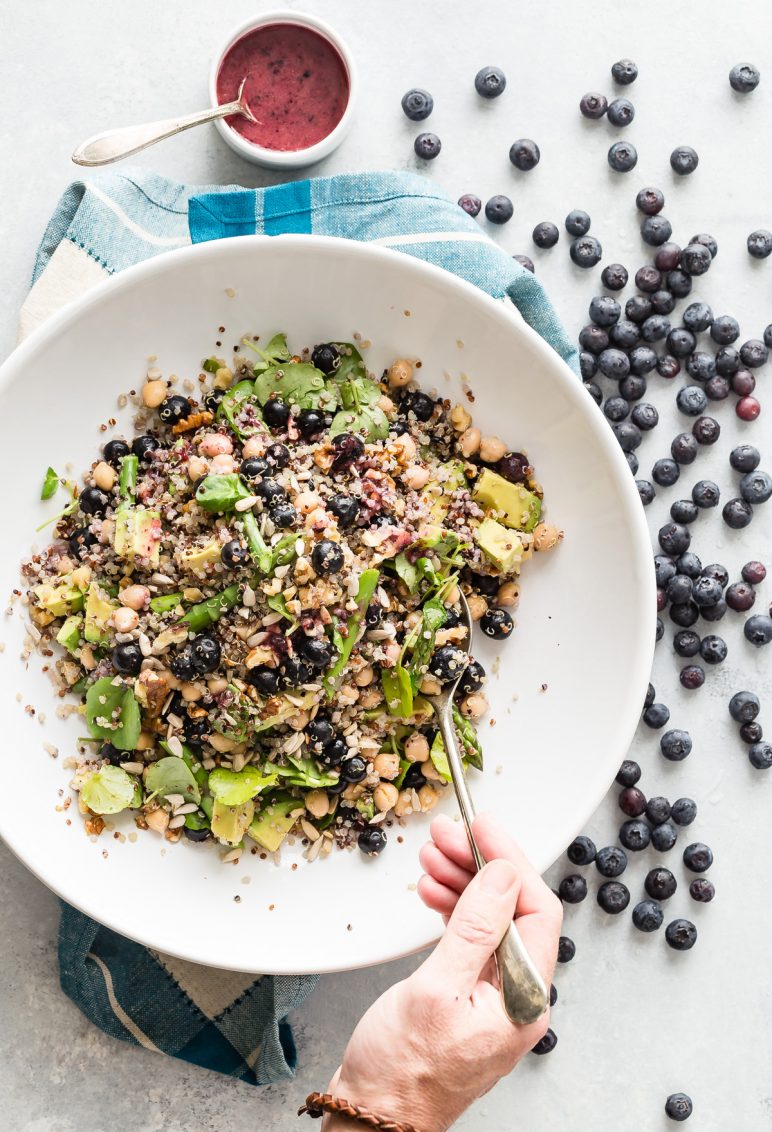blueberry_quinoa_power_bowl.jpg